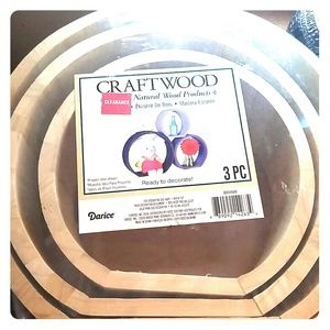 Wall hanging wooden decoration